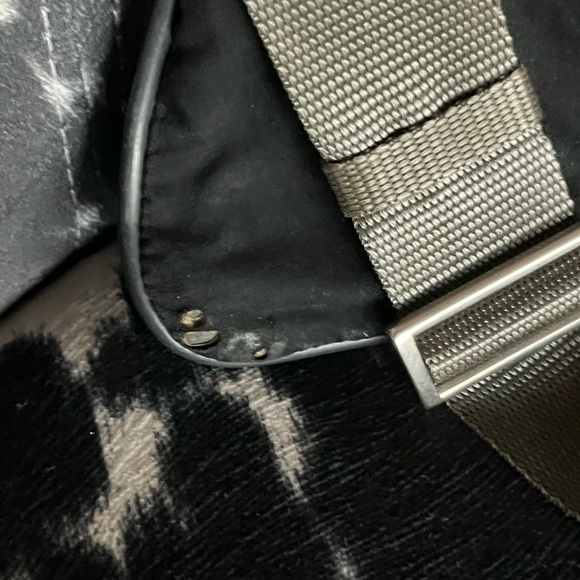 #117 PRADA Black Fabric Crossbody Bag - Picture 4 of 15